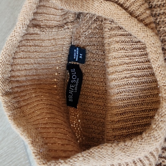 Cozy Camel Knit Sweater, womens medium - Picture 2 of 5